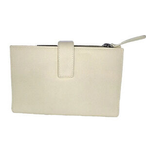 Everlane Cream Pebbled Leather The Traveler Zippered Wallet Billfold